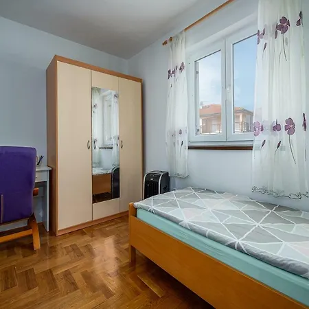Apartman Gloria *